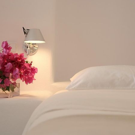 White Suite Oia  Exterior photo